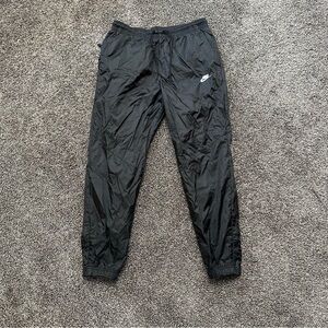 nike men’s windrunner track pants size large